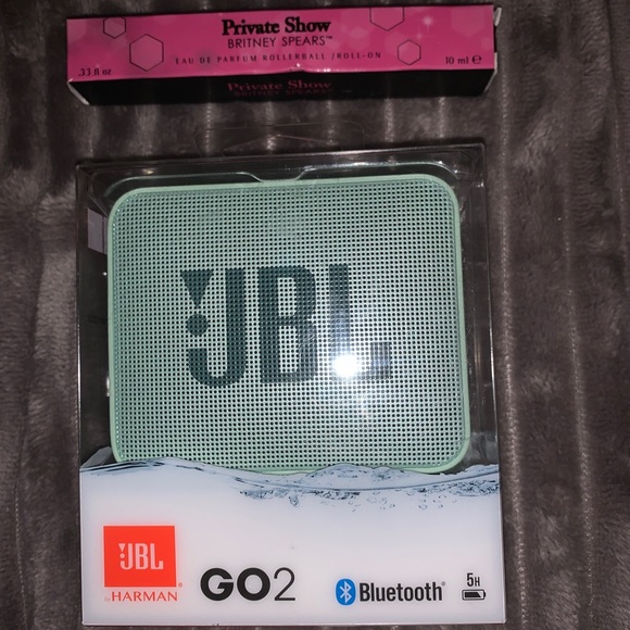 JBL Bluetooth speaker s - Picture 4 of 4